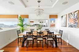 Sunny Home by the Beach | Free Parking - Image 4