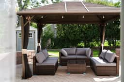 Stylish 4BR near ORD: games, yard, firepit, desk - Image 5