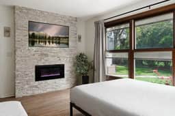 Stylish 4BR near ORD: games, yard, firepit, desk - Image 3