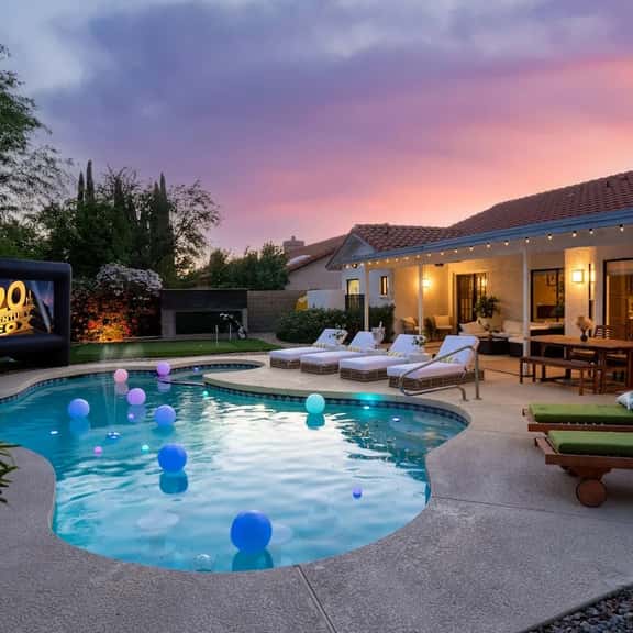 Sleeps 18 | Beautiful Resort Style | Heated Pool - Image 1