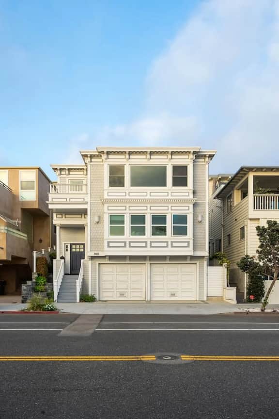 Beachside Retreat | Perfect Location| Free Parking - Image 3