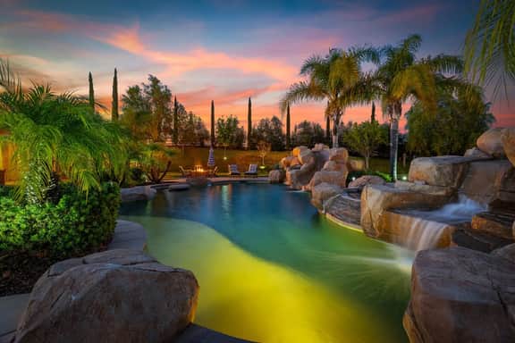 Wine Country Estate w/ Pool, Spa, Theater & Golf - Image 4
